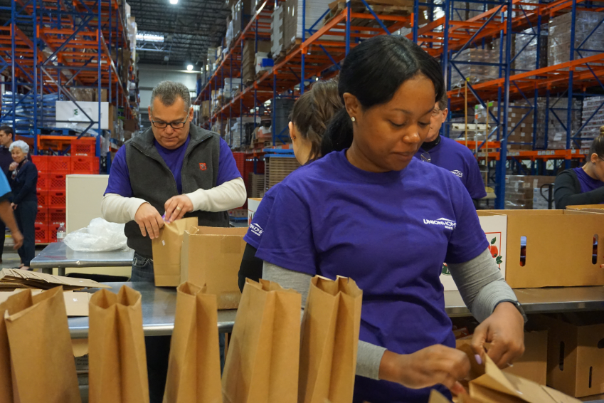 purple-days-uhm-volunteering